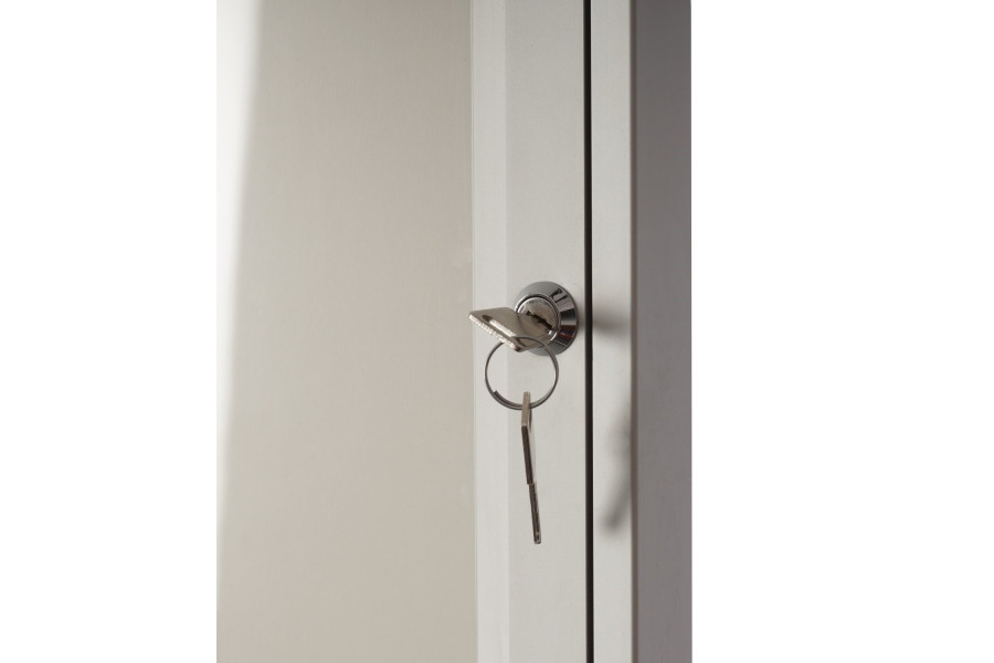 Zárható információs vitrin 4xA4 SIDE oszlopokkal