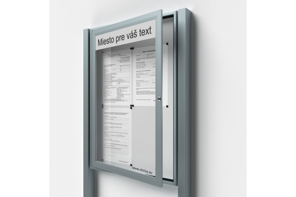 Zárható információs vitrin 4xA4 SIDE50 táblával és oszlopokkal