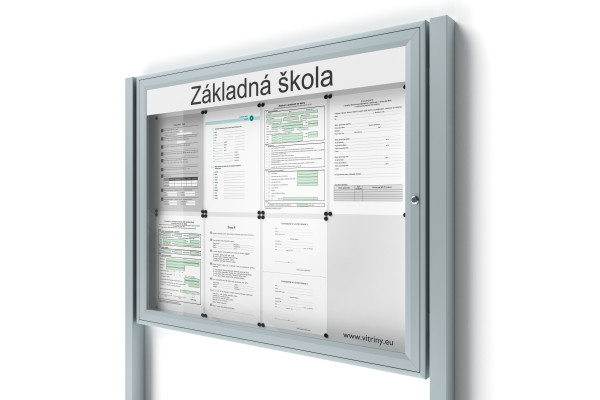 Zárható információs vitrin 8xA4 SIDE50 táblával és oszlopokkal