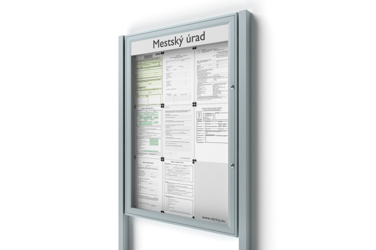 Zárható információs vitrin 9xA4 SIDE50 táblával és oszlopokkal