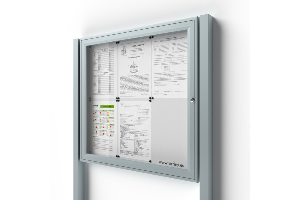 Zárható információs vitrin 6xA4 SIDE oszlopokkal