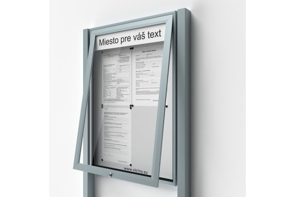 Zárható információs vitrin 4xA4 UP50 táblával és oszlopokkal