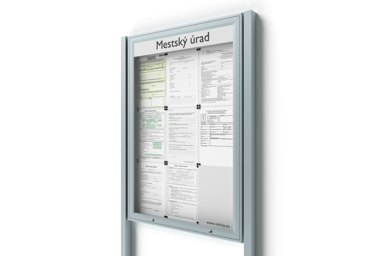 Zárható információs vitrin 9xA4 UP50 táblával és oszlopokkal