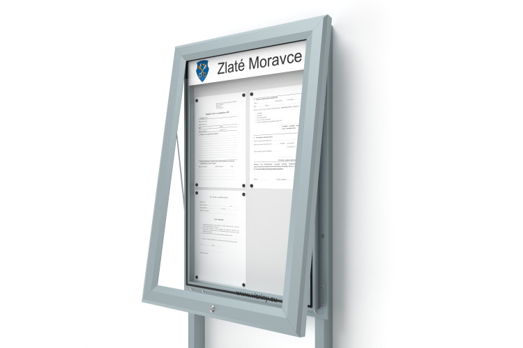 Kültéri információs vitrin 4xA4 UP60 táblával és oszlopokkal