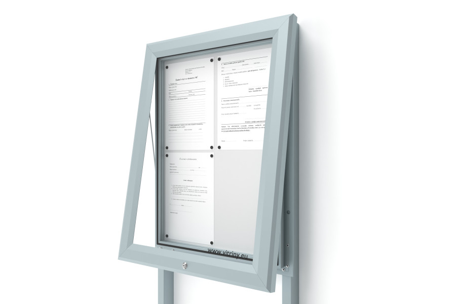 Kültéri információs vitrin V-UP60-4-N oszlopokkal