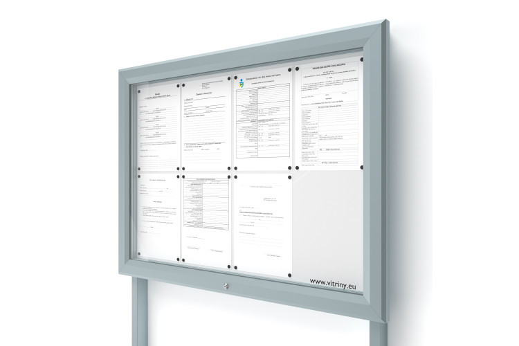 Kültéri információs vitrin V-UP60-8-N oszlopokkal