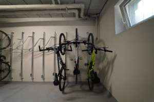 VERTIKAL PRO fali kerékpártartó, horganyzott