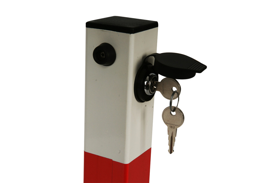 Parkolókorlát, összecsukható oszlop, zár