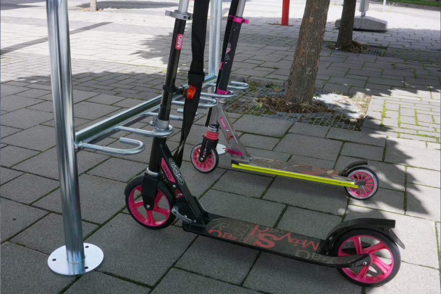 Rollertartó 8 férőhelyes, 150 cm, horganyzott